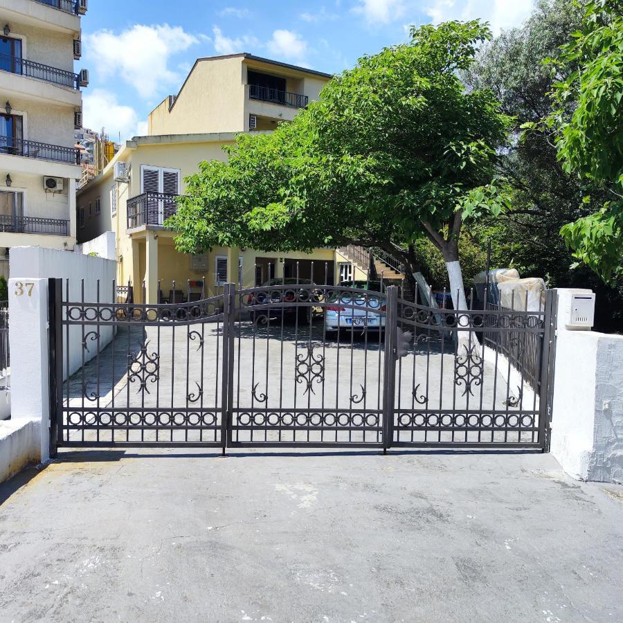 Apartment Real *